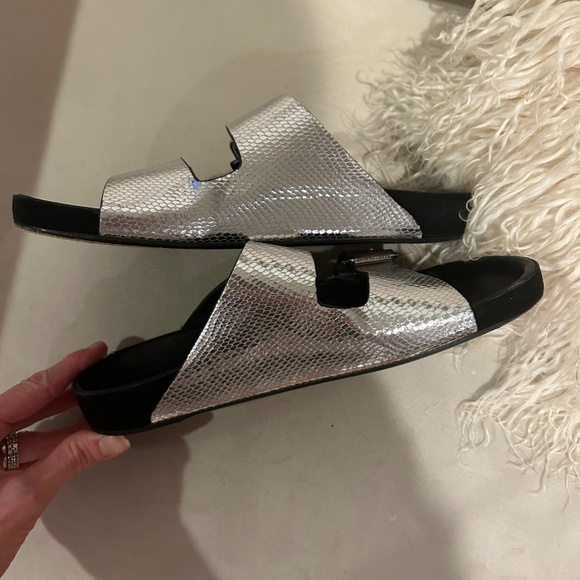 Isabel Marant Lenyo Silver snake effect slides - Size 7 US - Picture 13 of 14